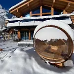 Aikoa Chalet *