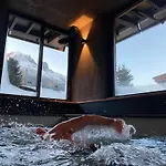 Aikoa Alpstuga *