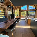Aikoa Chalet *